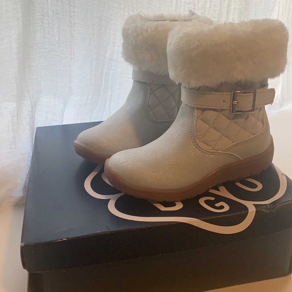 Fur trim toddler winter boot new in box